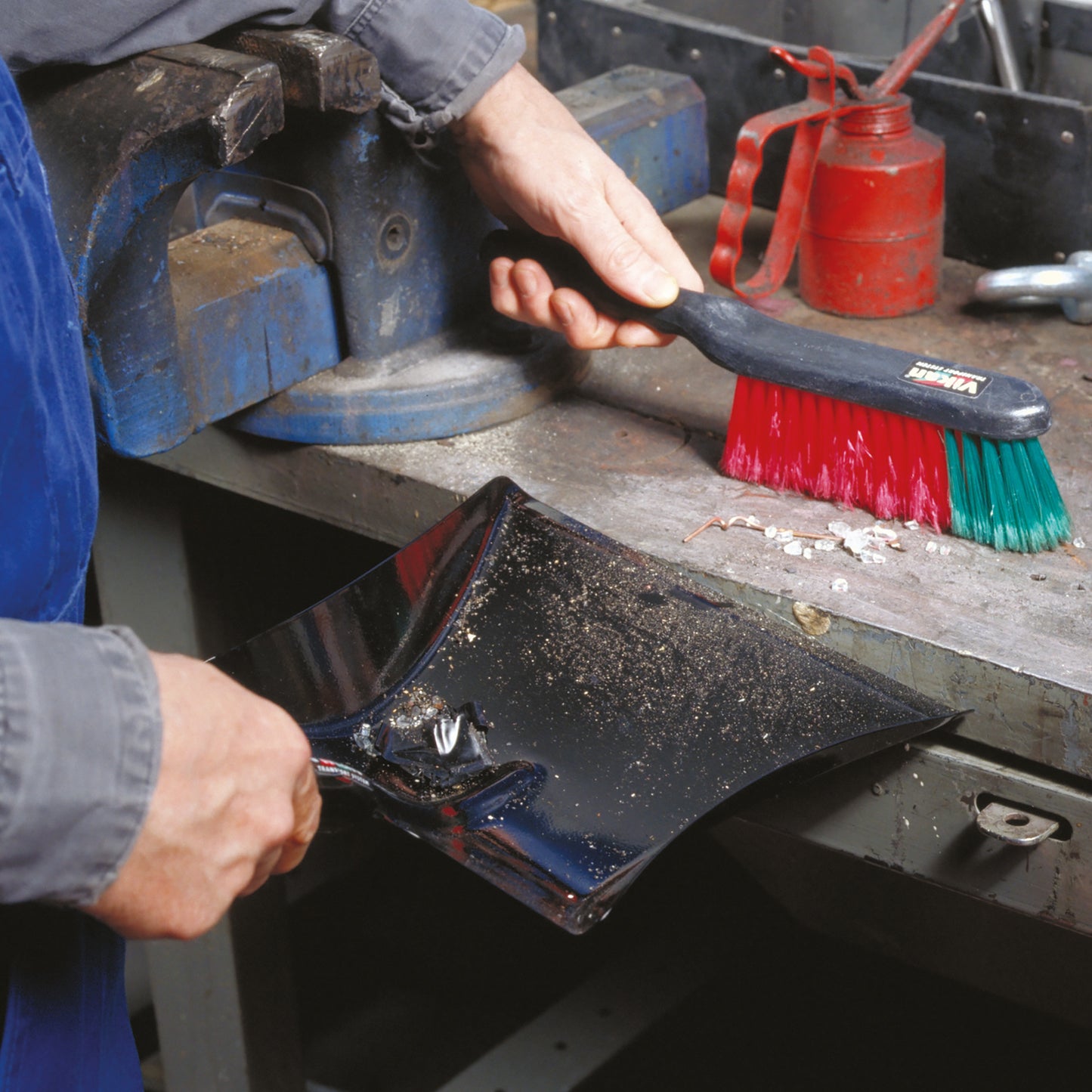 Håndbørste m/kort skaft, 330 mm, Blød, Sort