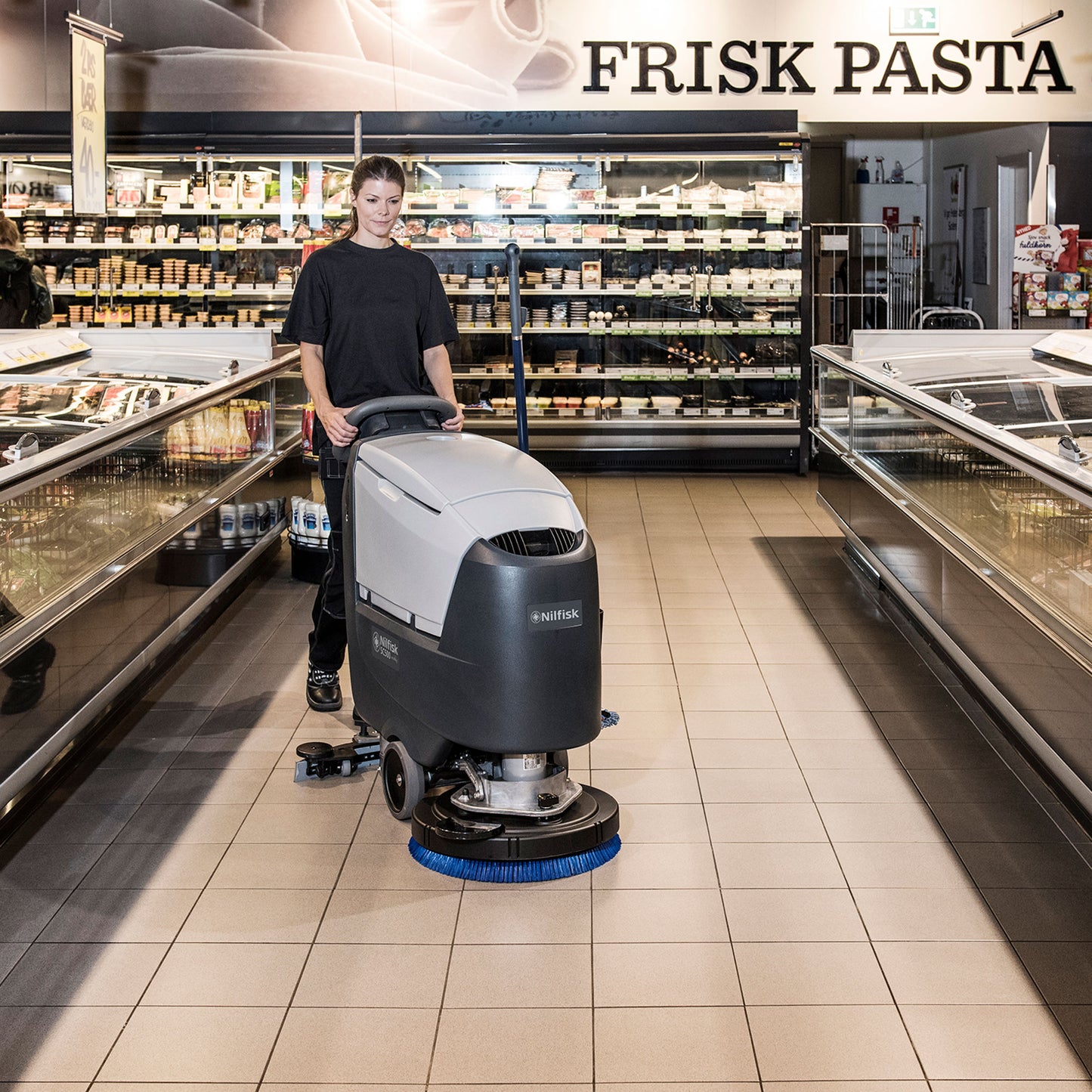 Nilfisk SC500 53 B professionel gulvvaskemaskine med 53 cm børstedæk, EcoFlex-system og ergonomisk betjening