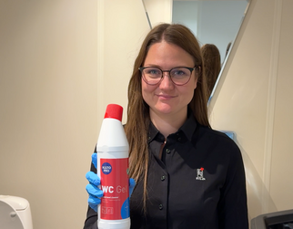 Toiletrens som det yngste personale må benytte