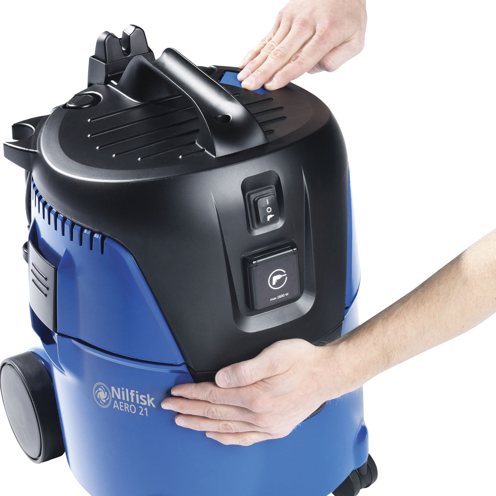 AERO 21 våd-/tørsuger med semiautomatisk Push&Clean filterrensesystem, blæsefunktion, ergonomisk design og rustfri stålbeholder (INOX-model).