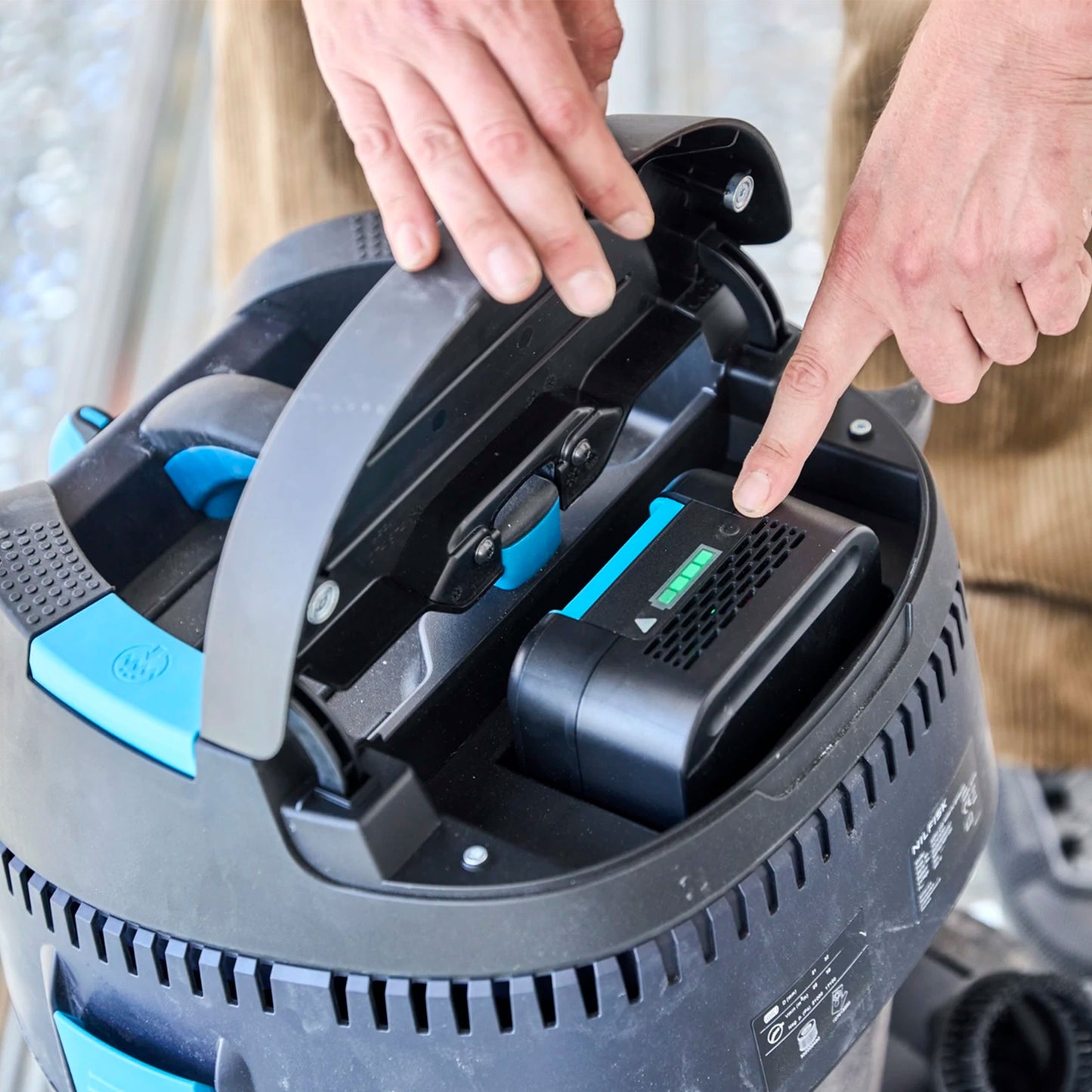 Nilfisk AERO batteridrevet våd- og tørstøvsuger med 36V batteri