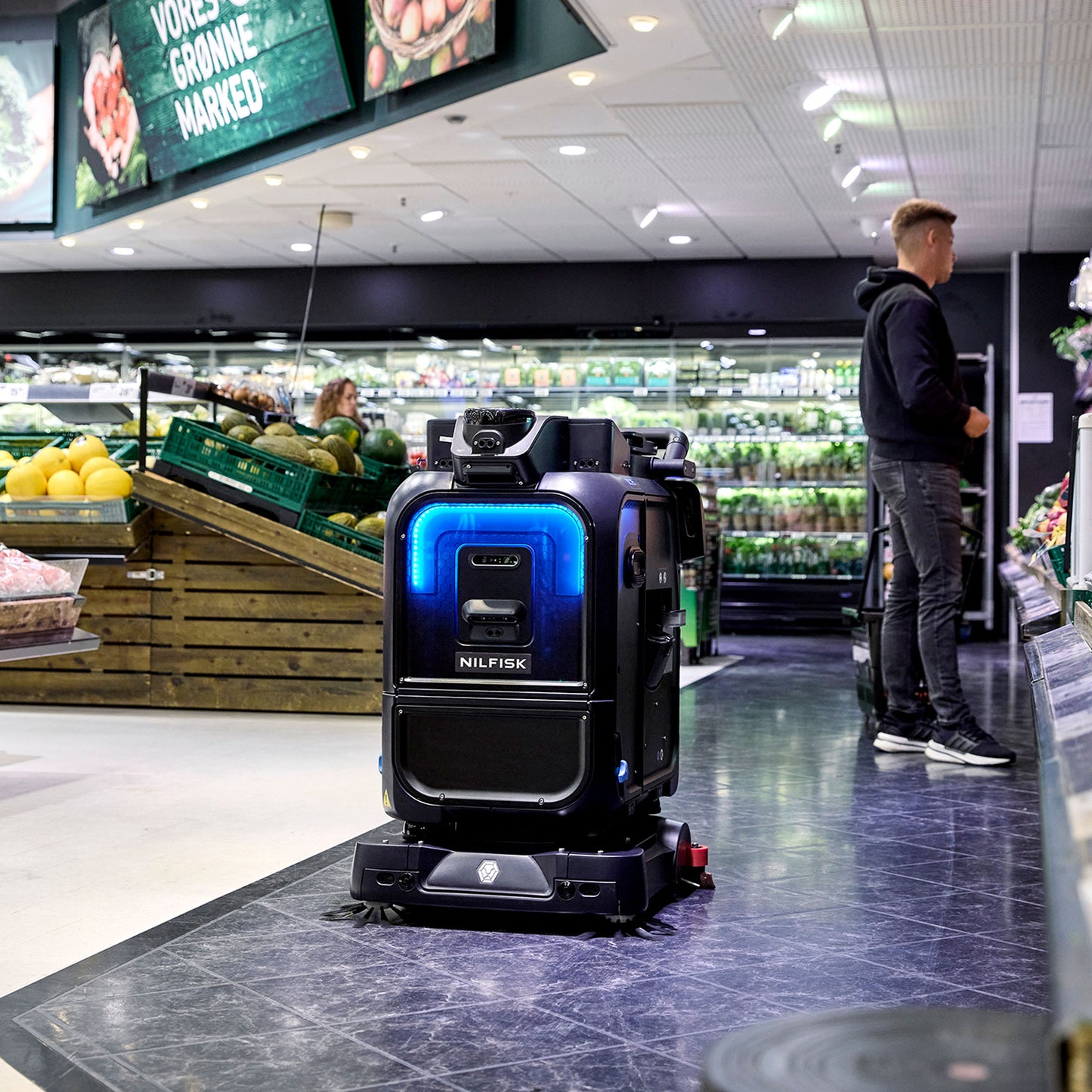 Gulvrengøringsrobot SC25 W med 3D LIDAR, forfra med blå sensorring